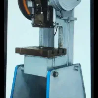 پرسکار اقا و خانم نیازمندیم