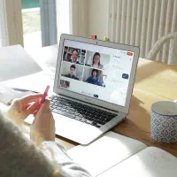 حس خوب یاد گرفتن زبان، با من تجربه کن