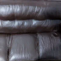 مبل ۷ نفره چرم|مبلمان خانگی و میز عسلی|تربت جام, یحیی آباد|دیوار