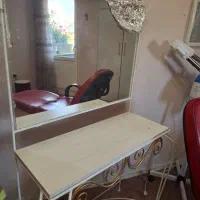 دوتا صندلی و‌میز آرایش|صندلی و نیمکت|زرقان, |دیوار