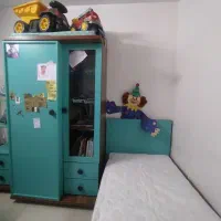 تخت و کمد 