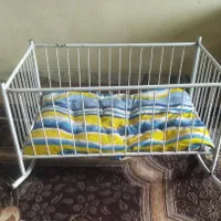 گهواره فلزی محکم