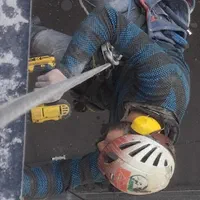 کار در ارتفاع به روش کار تخصصی با طناب