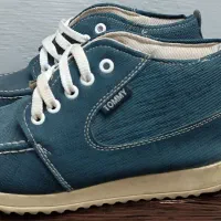 کفش و کتانی