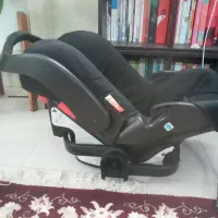 صندلی و کریر مارک برند گراکو|اسباب و اثاث بچه|قم, شاه ابراهیم|دیوار