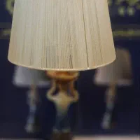 آباژور ایستاده رومیزی