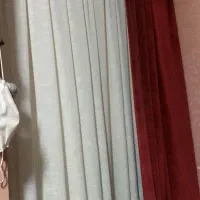 دو عدد پرده طرح دار و یک کتیبه ساده مخمل