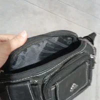 کیف کمری|کیف، کفش، کمربند|قم, چهل درخت‎|دیوار