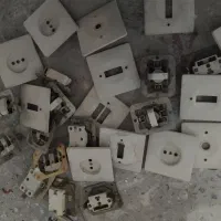 تعدادی کلید پریز