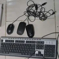 تعدادی کیبرد و موس و اسپیکر کامپیوتر|قطعات و لوازم جانبی رایانه|پردیس, فاز ۸|دیوار