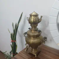 سماور زغالی قدیمی و کلکسیونی با حک برجسته