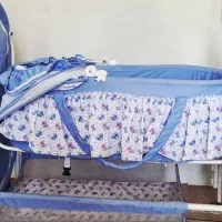گهواره|تخت و صندلی بچه|شیراز, رازی|دیوار