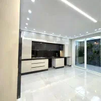 آپارتمان ۶۸متری با ۱۰ متر حیاط اختصاصی