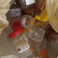 بانکه و قوطی  در زرد