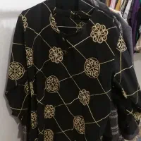 شومیز و مانتو و بلوز در حد نو