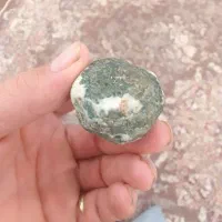 سنگ مشکوک به شهاب سنگ