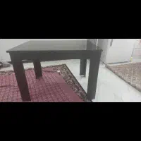 میز ناهار خوری چوبی در حد نو سالم با شیشه رویه|میز و صندلی غذاخوری|تهران, مسعودیه|دیوار