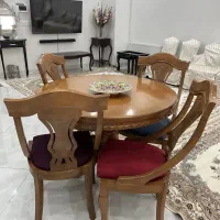 میز ناهارخوری گرد