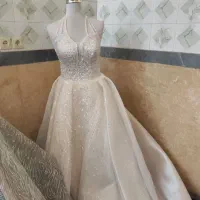فروش لباس عروس نو به علت تغییر شغل|لباس|آباده, |دیوار