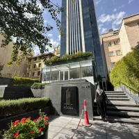 ولنجک ۱۱۰ متر سند اداری تراس قابل چیدمان
