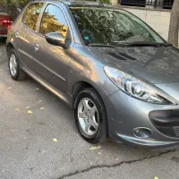 پژو ۲۰۷ سقف فلز دنده ۱۳۹۶ بدون رنگ|خودرو سواری و وانت|تهران, شهرک غرب|دیوار