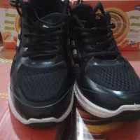 سلام یک جفت کفش هست فروشی نو