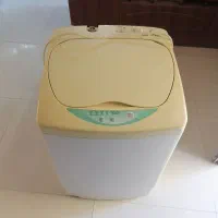 کفش کوهنوردی اسیا. ماشین کهنه شور. صندلی غذا کودک|کیف، کفش، کمربند|شیراز, اصلاح‌نژاد|دیوار