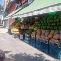 بار چینی ونظافت در مغازه میوه فروشی