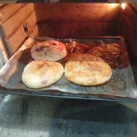 پخت پیتزا،کلوچه،جوجه