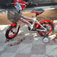 دوچرخه ۱۲|دوچرخه، اسکیت، اسکوتر|صدرا-فارس, فاز ۱|دیوار