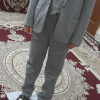 کت وشلوار پسرانه سایز۳۶ تمیزمرتب سن۱۲تا۱۵سال ۱تومن