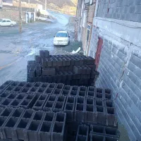 استاد کار و کارگر ساده بلوک زنی