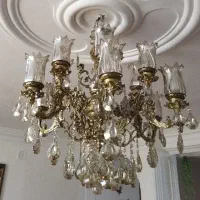 یک عدد لوستر برنجی
