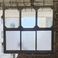 پنجره آلومینیومی