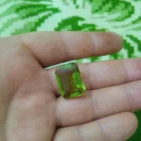 نگین الکساندریت هفت رنگ