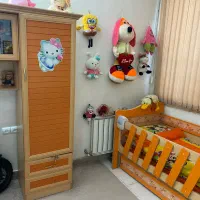 سرویس تخت و کمد نوزادی|تخت و صندلی بچه|بروجرد, |دیوار