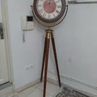 ساعت سه پایه