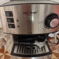 یک عدد دستگاه قهوه ساز اسپرسو بفروش می رسد