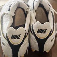 کفش فوتبال استوک دار NIKE اصل|تجهیزات ورزشی|تهران, خرمشهر|دیوار