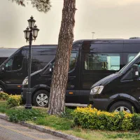 اجاره ون - کرایه ون - ون دربستی -هایس -هیوندا