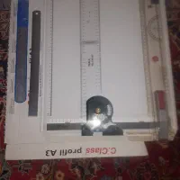 تخته نقشه کشی و خط کش