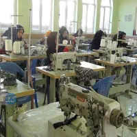 خیاط شب کار خیاط راسته شیفت شب با حقوق بالا