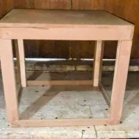 تعدای کرسی چوبی یلدایی نو فروش فوری