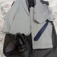 کت و شلوار پسرانه و کفش مجلسی