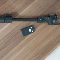 پایه عکاسی و فیلم برداری و مونوپاد