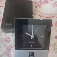 یک ساعت آکبند