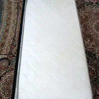 تخت یک نفره درحدنوتشک یکی کارکرده ویکی درحدنو|تشک تختخواب|خمین, |دیوار