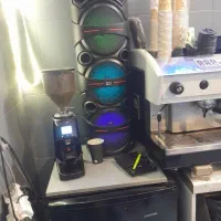 کافه با تمام لوازم به واگذاری داده می‌شود