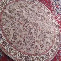 فرش گرد جلو دری