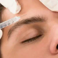 پزشک آشنا به پروسیجرهای زیبای و کاهش وزن هستم